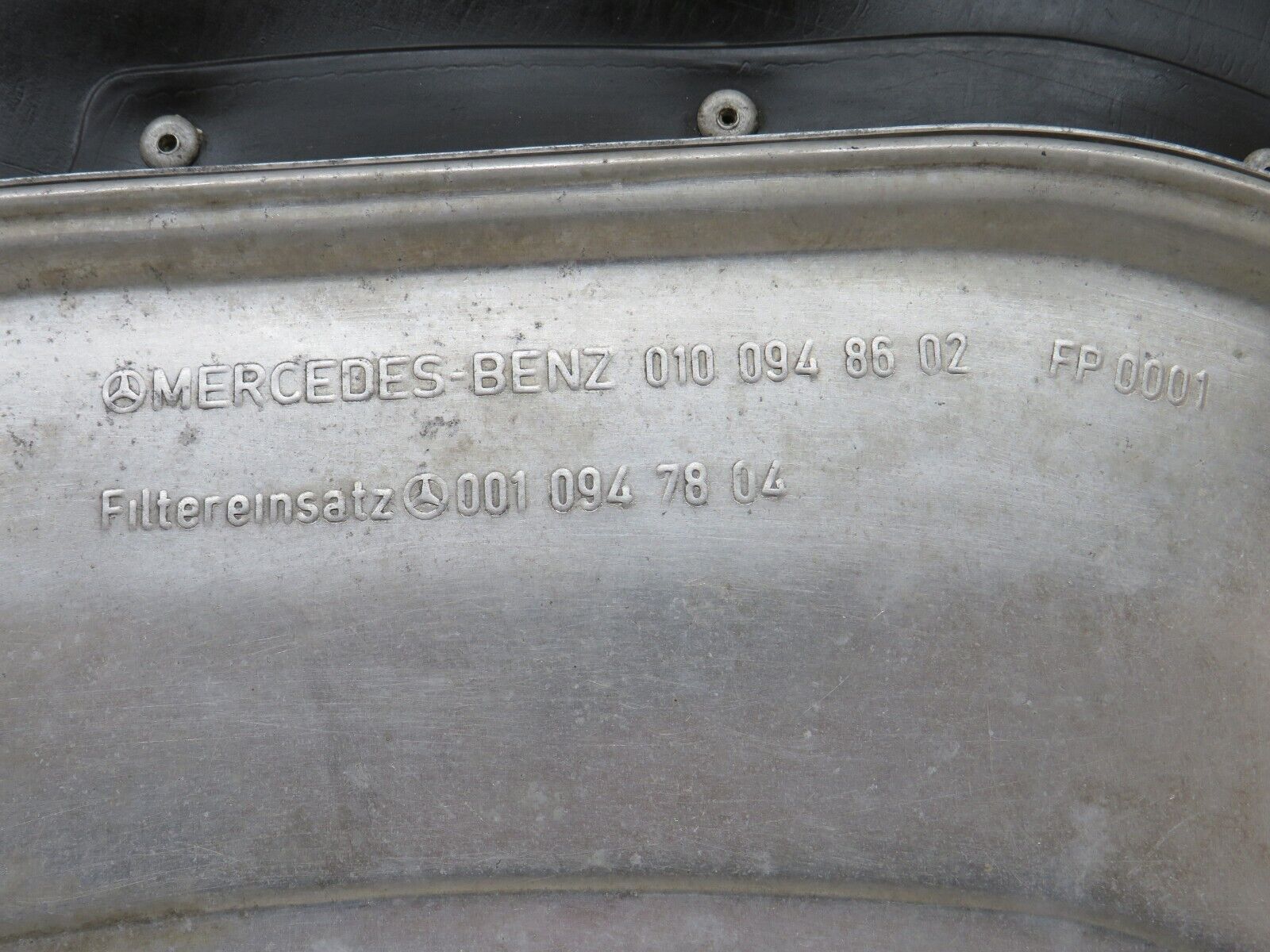 34285 Mercedes-Benz C126 380SEC Coupe Aluminium Air Filter Box Housing  0100948602