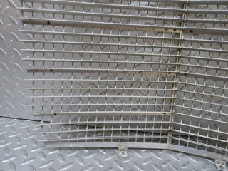 37583 Mercedes-Benz W109 300SEL Bonnet Grill With Chrome Trims