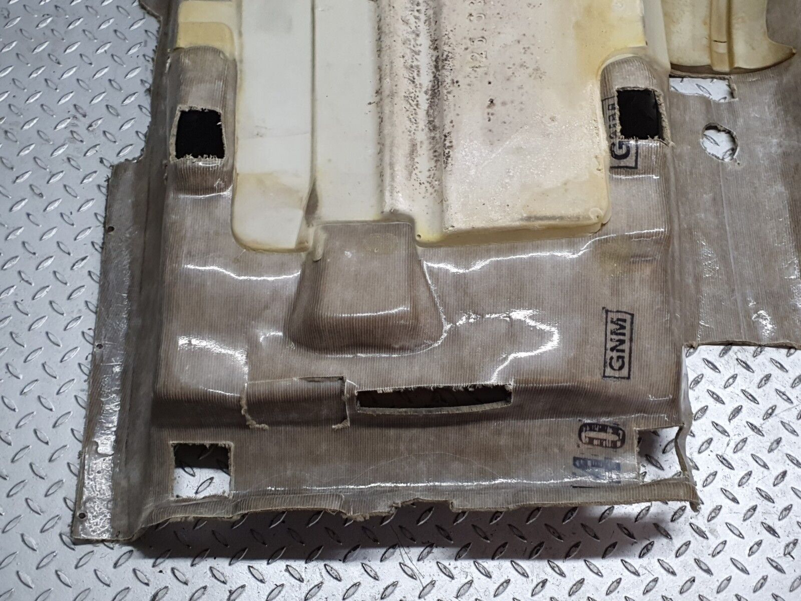 41136 Mercedes-Benz W126 300SE Rear Floor Carpet Beige 1266801546