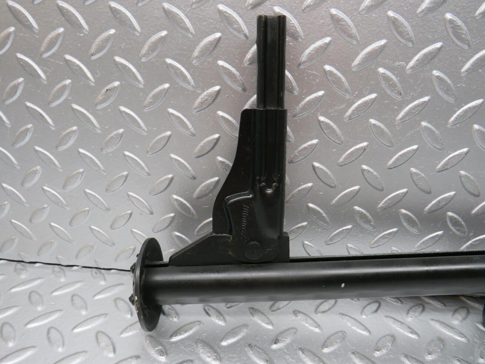 30851 Mercedes-Benz W201 190E 2.0L Car Jack 2015830615