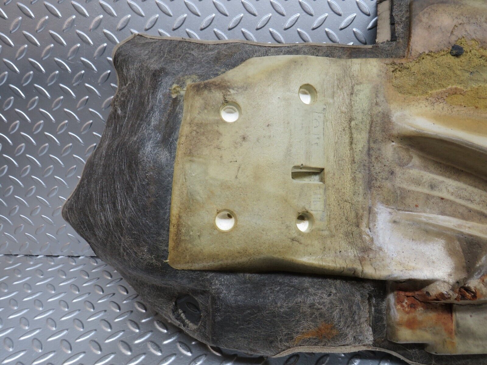 27629 Mercedes-Benz S124 300TE Wagon Front Right Driver Side Floor Mat Beige