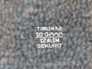 40267 Mercedes-Benz W110 230 Front Right Door Window Glass