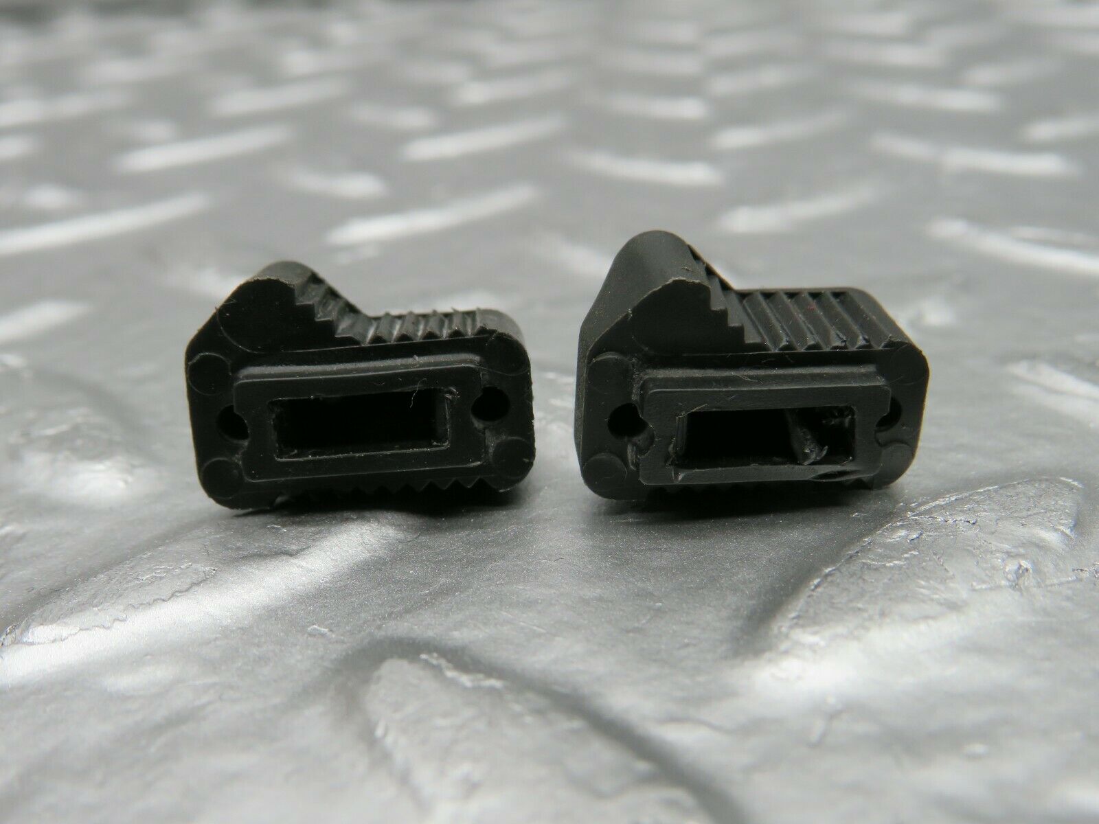 22309 Mercedes-Benz S123 280TE Wagon Heater Control Knob Set
