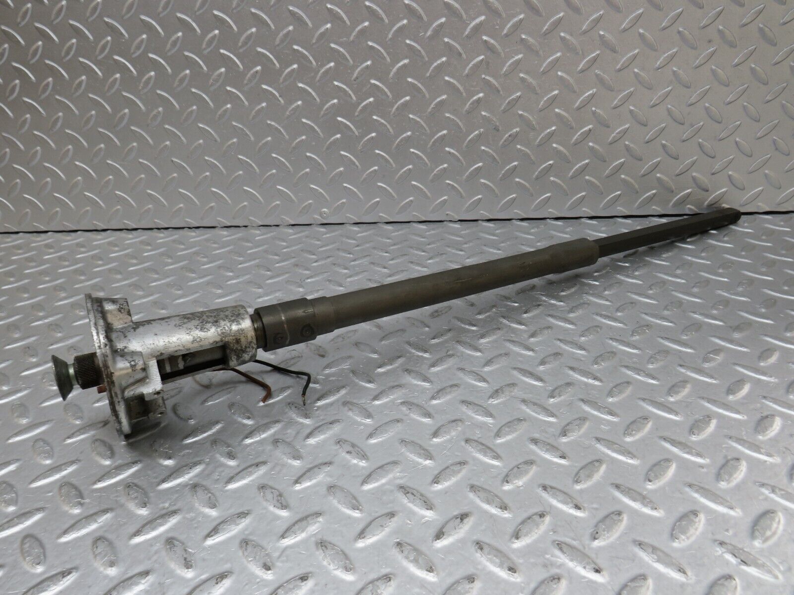 35560 Mercedes-Benz R107 280SL Steering Column Shaft 1154621835