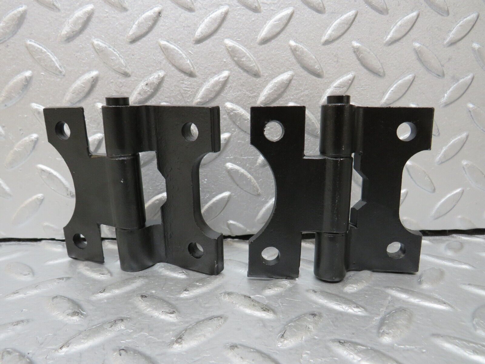 35385 Mercedes-Benz R107 280SL Door Hinge Right Side