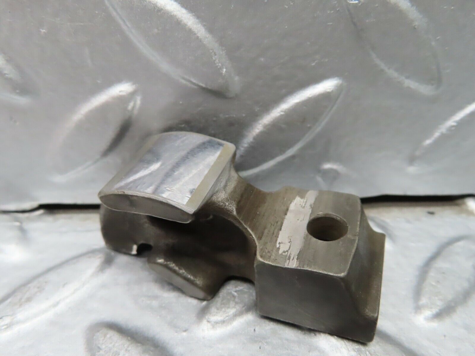 20725 Mercedes-Benz R107 450SL Valve Rocker Arm With Retaining Spring