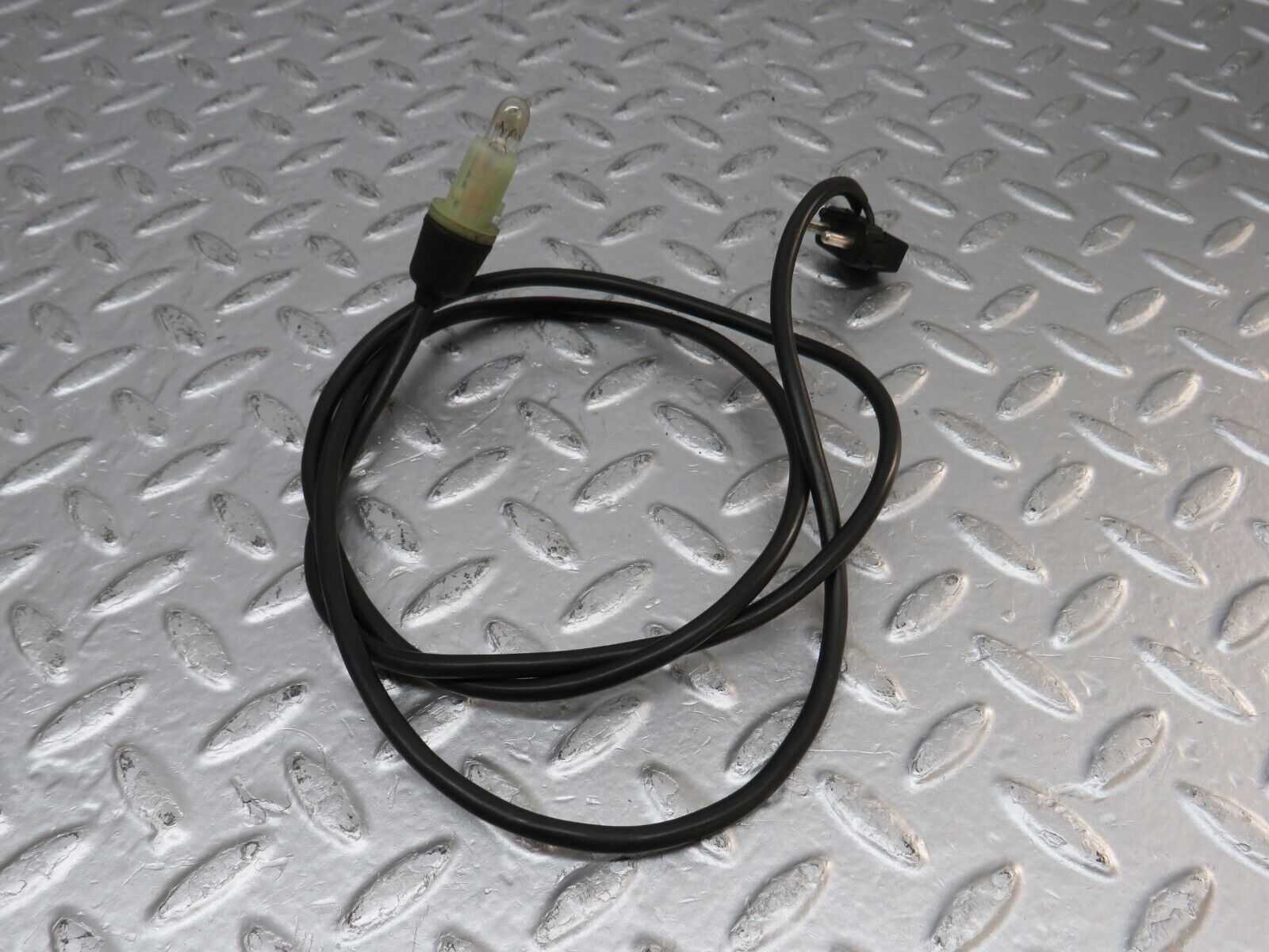 33508 Mercedes-Benz W202 C180 Front Wing Indicator Cable Wire