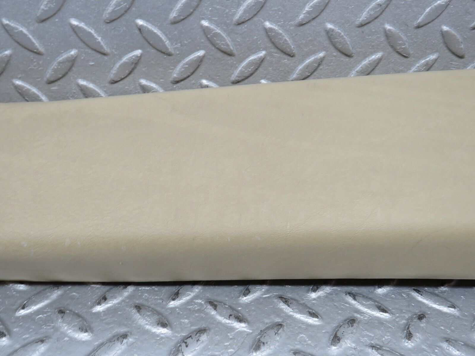 38711 Mercedes-Benz W201 190E 2.6L B Pillar Cover Left Beige 2016921789 2016920044
