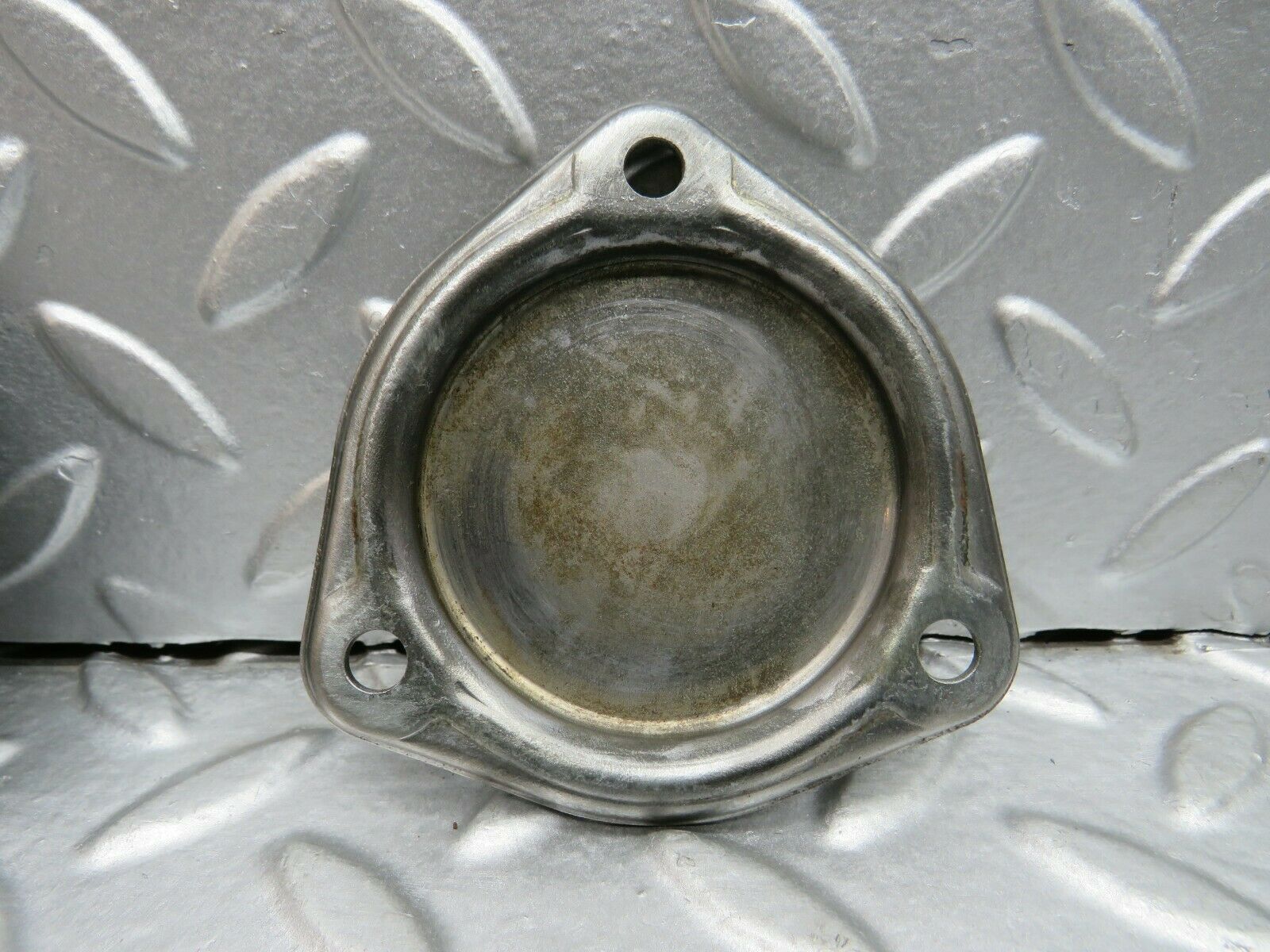 22260 Mercedes-Benz S123 280TE Wagon Camshaft Access Cover Plate