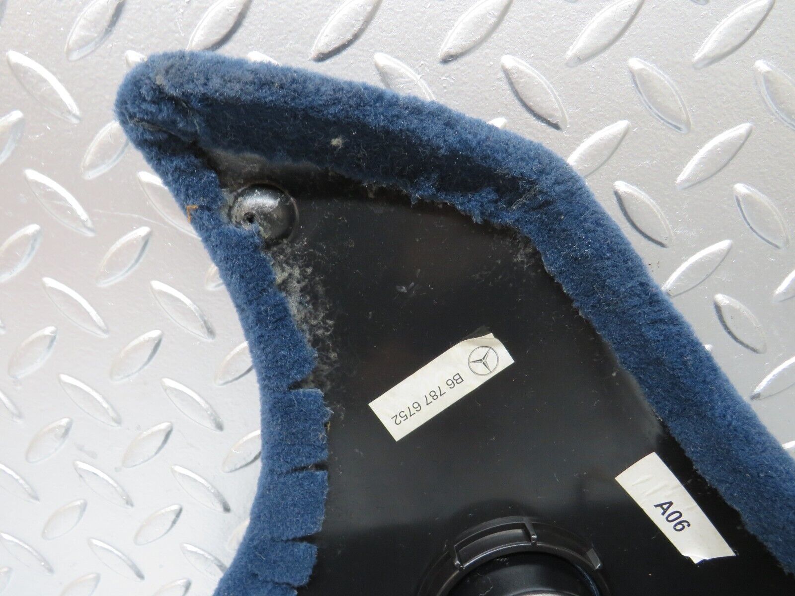 24834 Mercedes-Benz W140 S320 Interior Lower Trim Blue