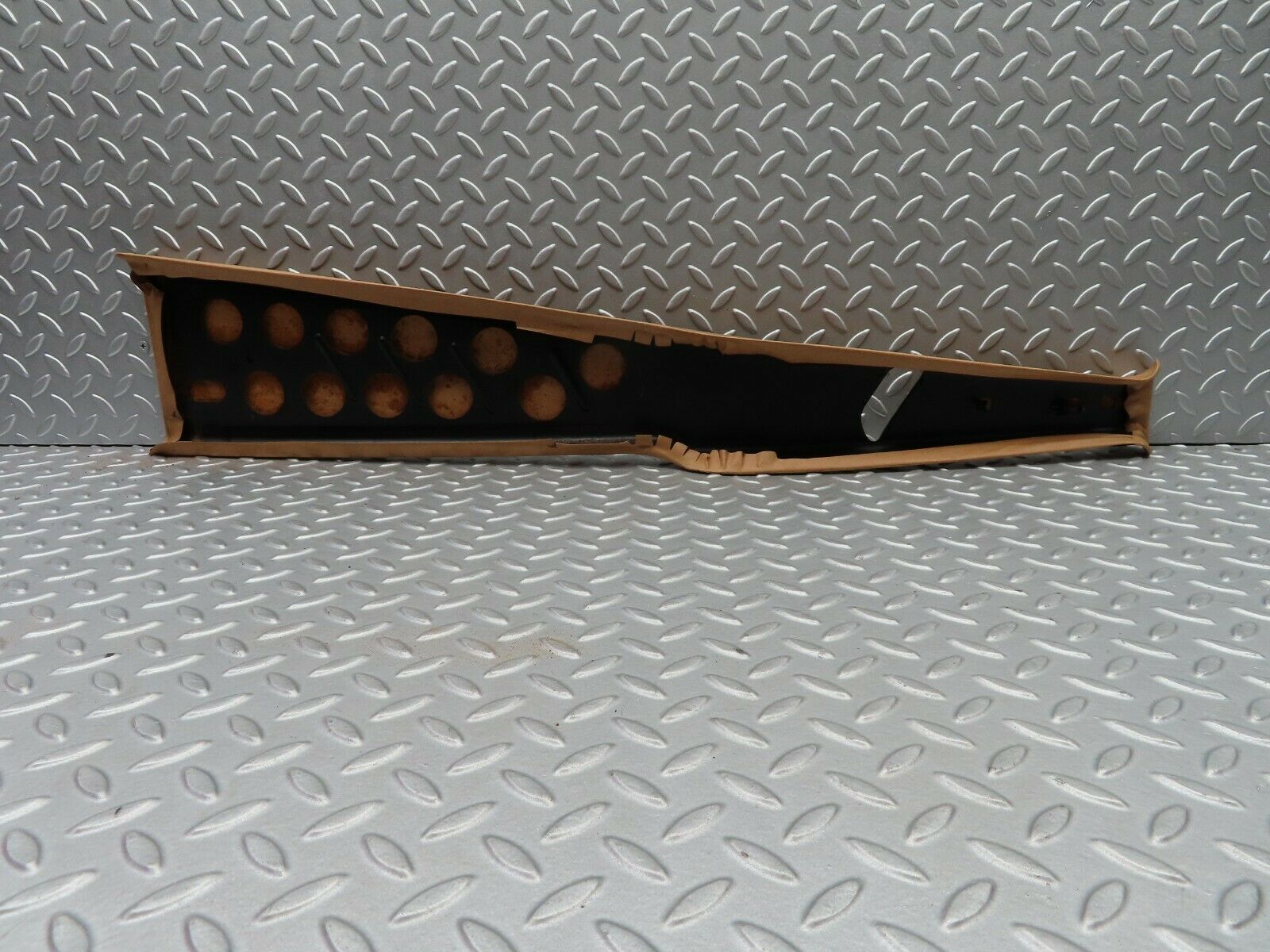 5670 Mercedes-Benz W123 200 B Pillar Cover Left Side