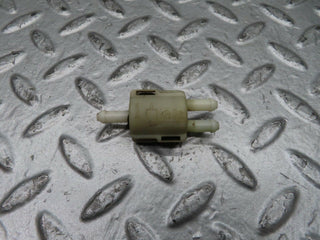 15370 Mercedes-Benz W123 230E Windscreen Washer Fluid Distributor