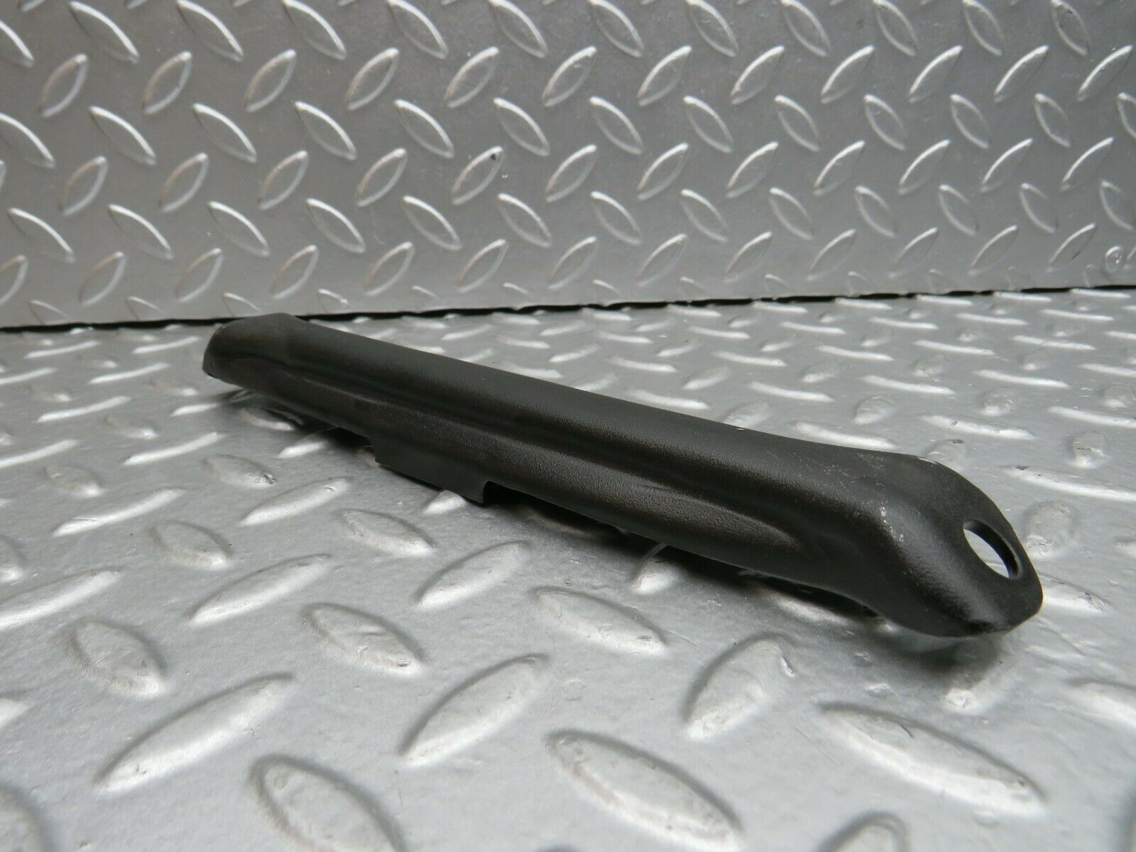 22282 Mercedes-Benz S123 280TE Wagon Air Intake Manifold Bracket