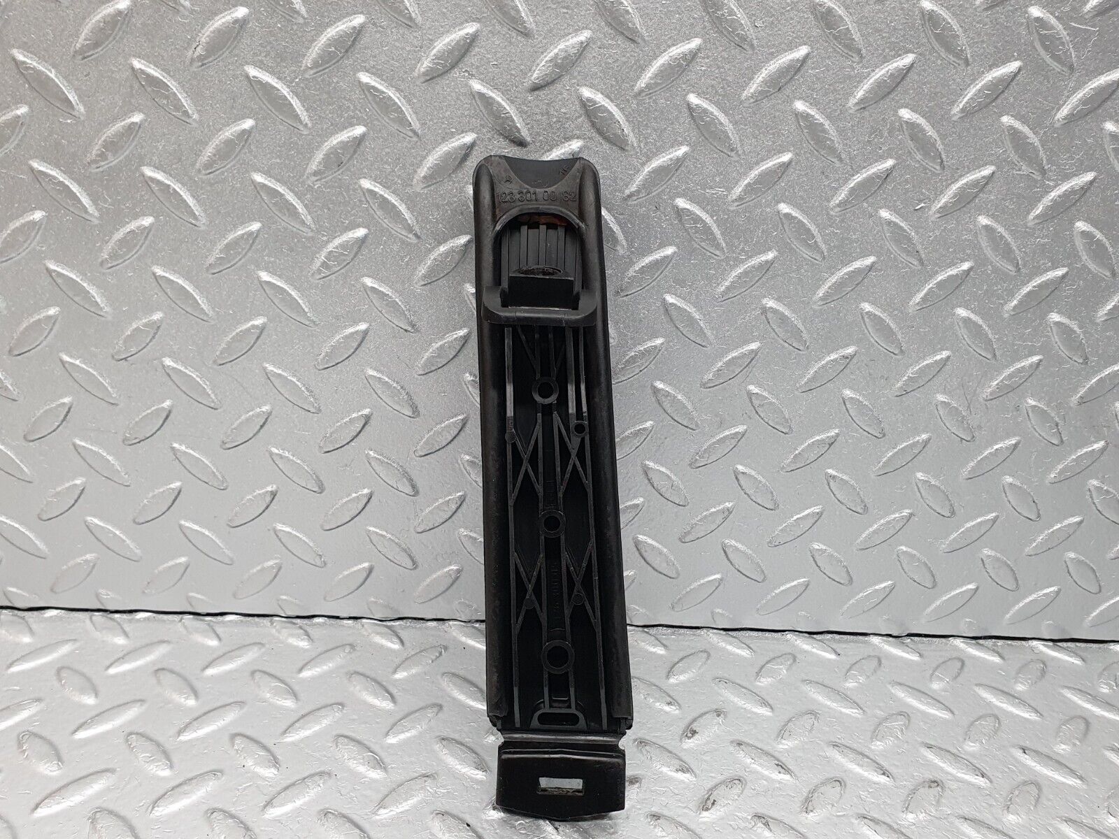 41059 Mercedes-Benz W126 300SE Accelerator Pedal With Rubber 1233010082 1263000504