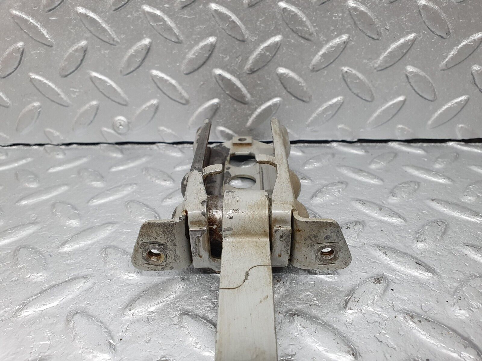 41539 Mercedes-Benz W124 200E Door Safety Check Strap
