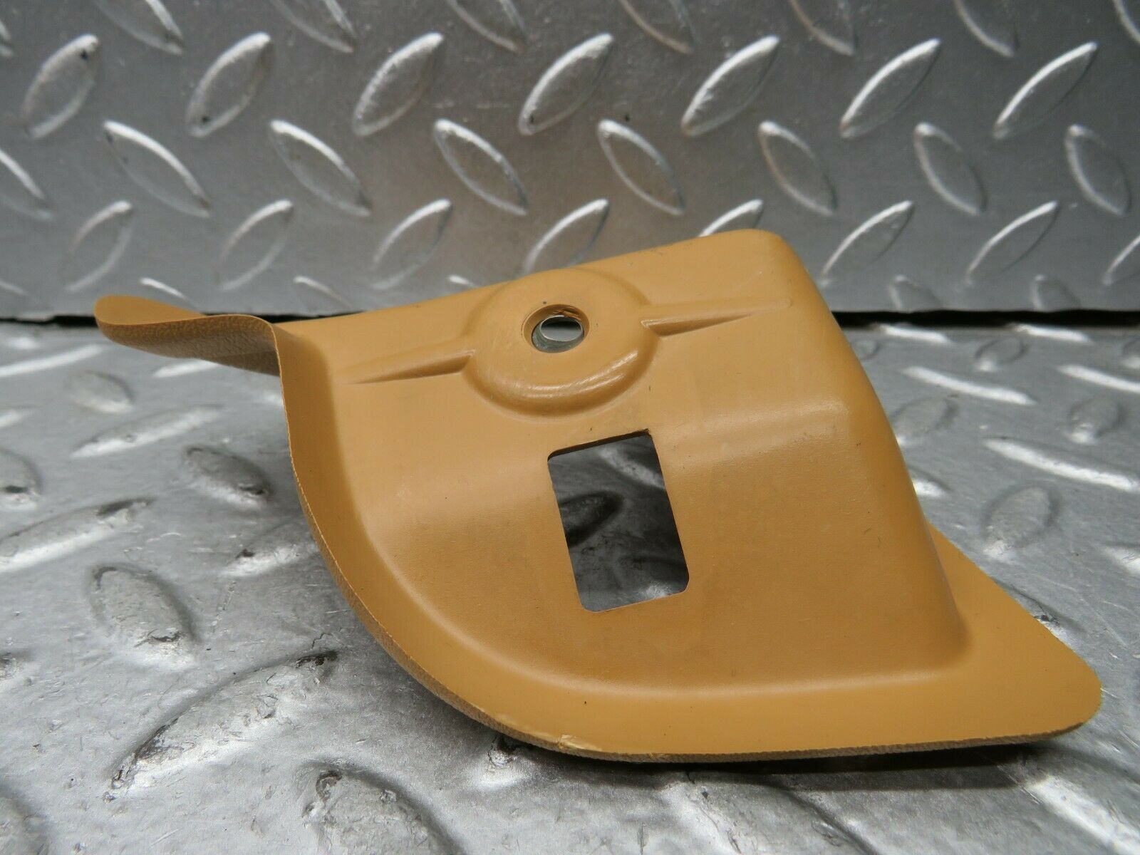 22000 Mercedes-Benz S123 280TE Rear Seat Latch Cover Right Palomino 1236922422