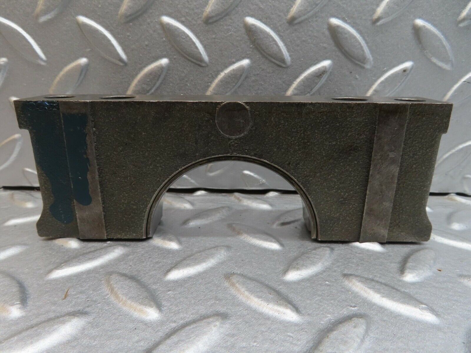 13703 Mercedes-Benz R107 450SL  Crankshaft Bearing Holder Block 1160110312
