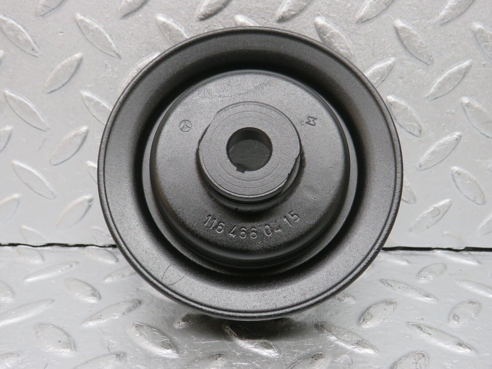39242 Mercedes-Benz R107 500SL Power Steering Pump Pulley 1164660415