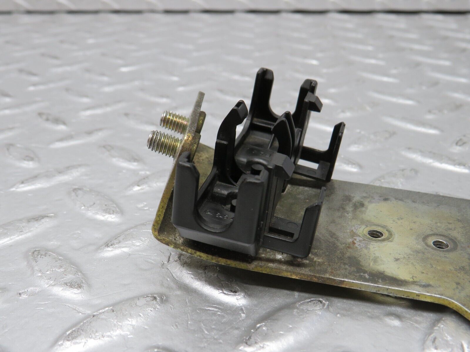 37993 Mercedes-Benz A124 320E Cabriolet ABS Cable Wire Bracket 1245454347