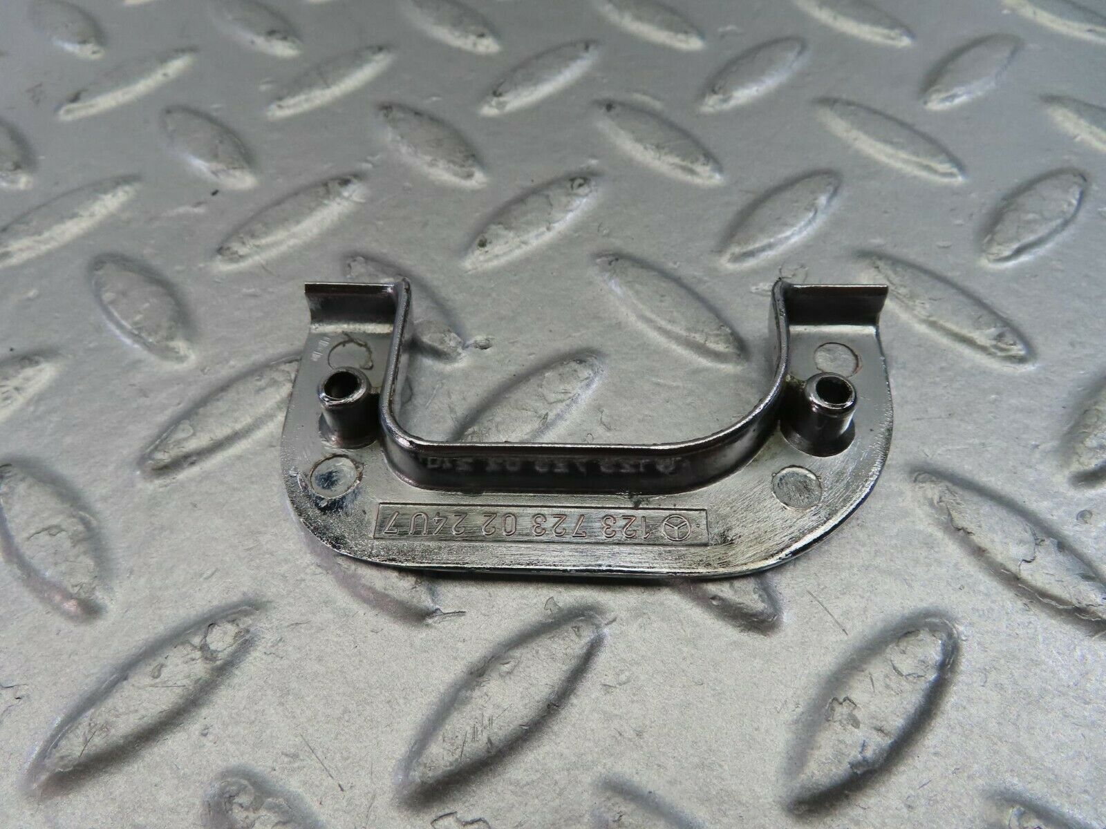 10829 Mercedes-Benz W123 230E Right Interior Chrome Door Latch Trim 1237230224
