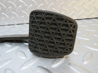 30635 Mercedes-Benz W201 190E 2.0L Brake Pedal With Rubber 2012920082