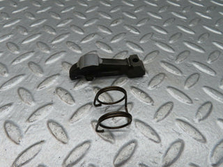 W123 valve rocker arm with retaining spring used OEM