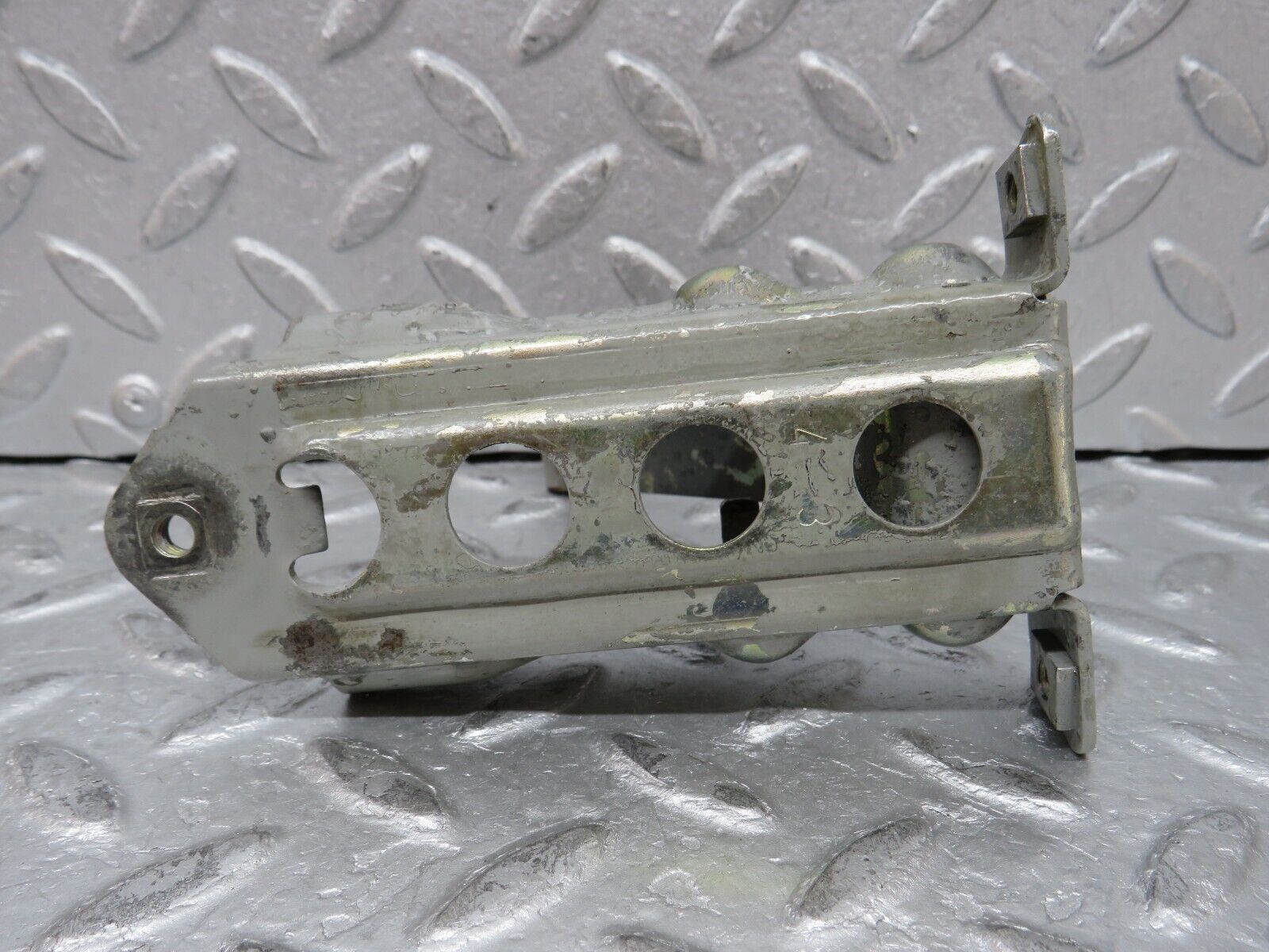 37739 Mercedes-Benz A124 320E Cabriolet Door Safety Check Strap