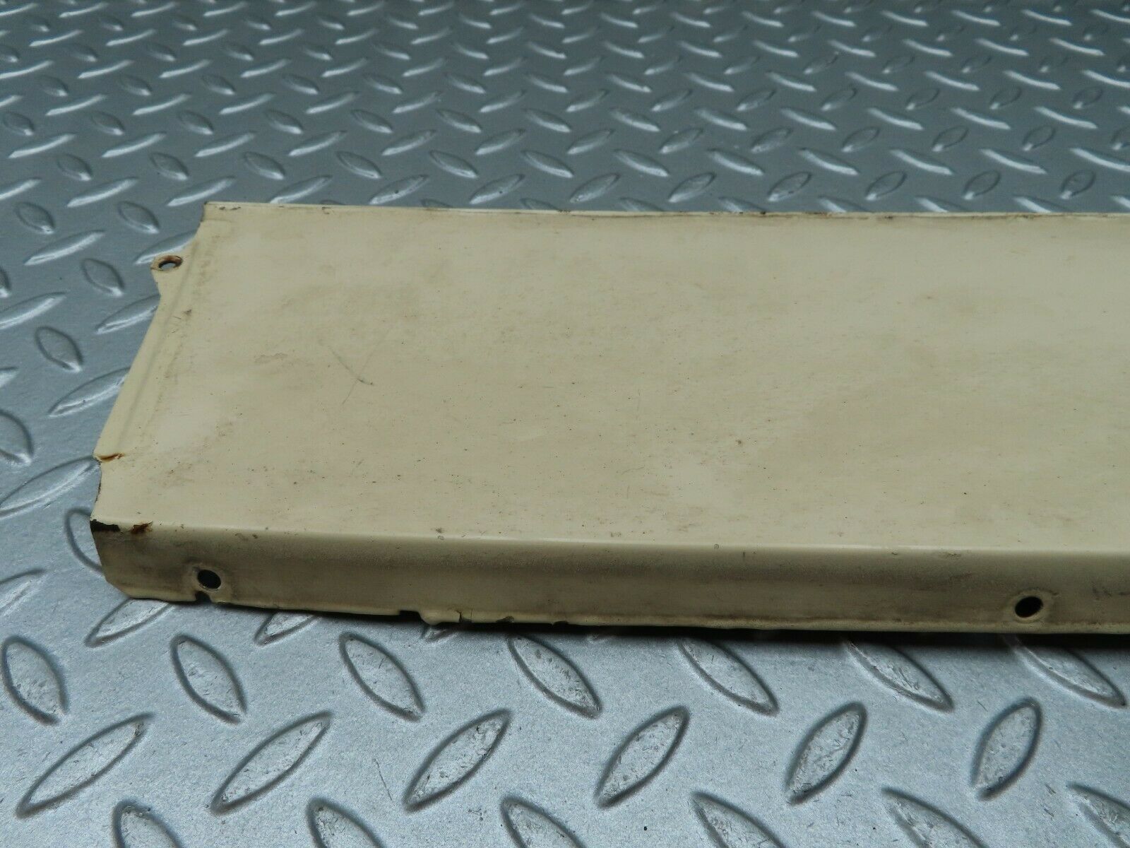 4036 Mercedes-Benz S123 200T Wagon Wiper Motor Assembly Cover Access Panel