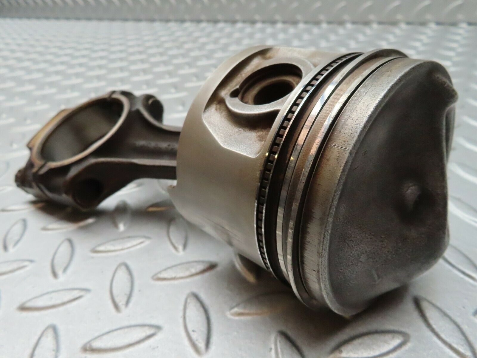 4805 Mercedes-Benz W114 280CE Coupe Piston With Connecting Rod 85.99 mm