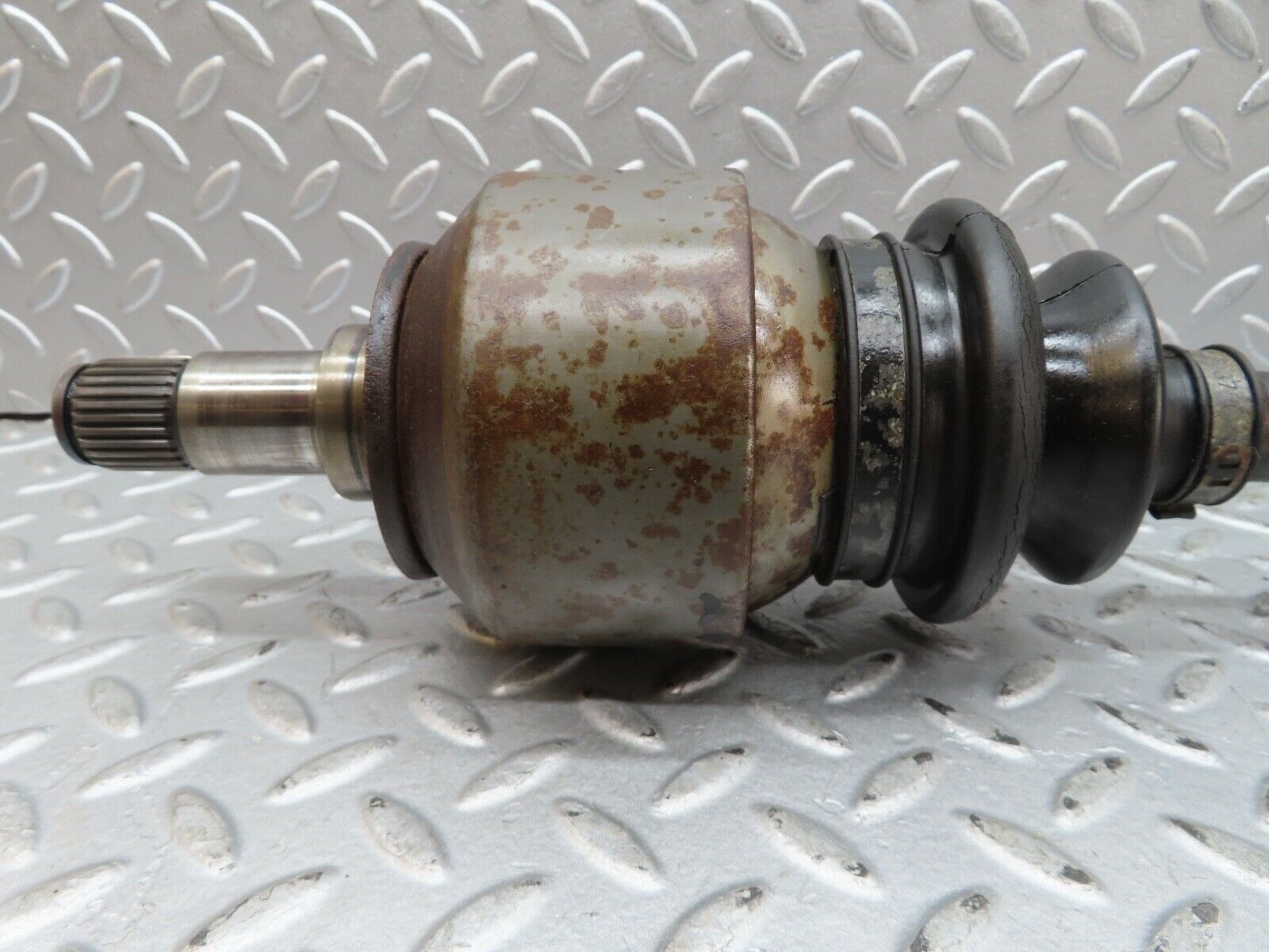 17810 Mercedes-Benz W116 450SEL Axle Shaft Drive Shaft