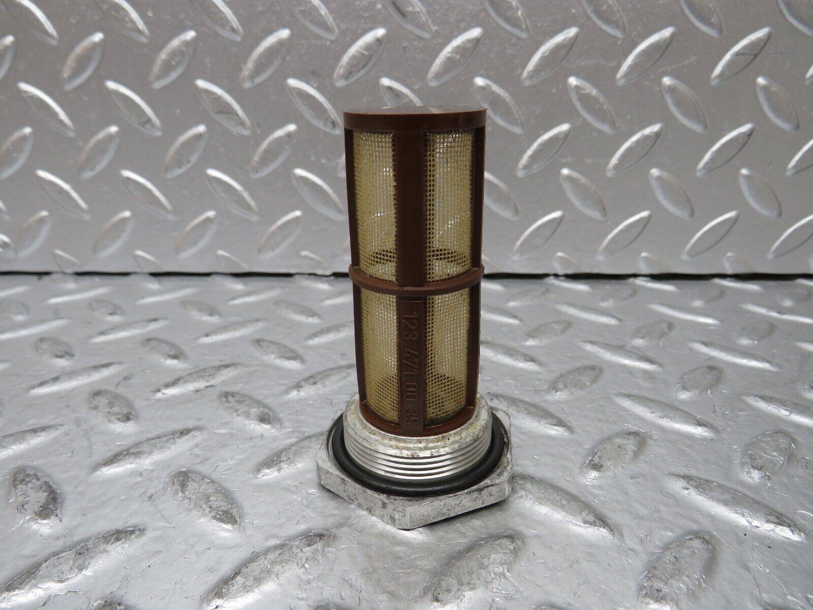 26992 Mercedes-Benz W123 240D Fuel Tank Fuel Filter 1234710035