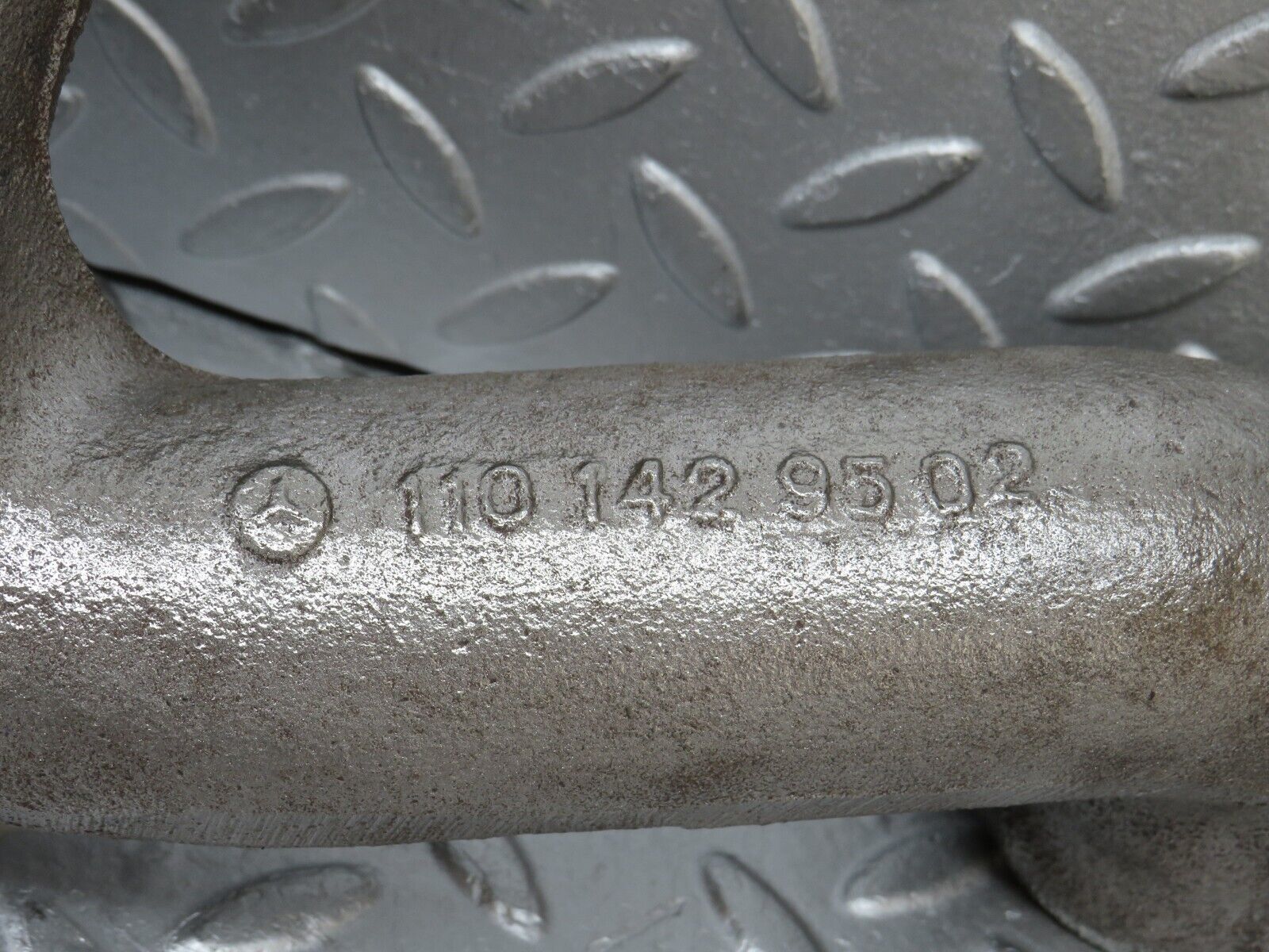 35563 Mercedes-Benz R107 280SL Exhaust Manifold 4-6 1101429502