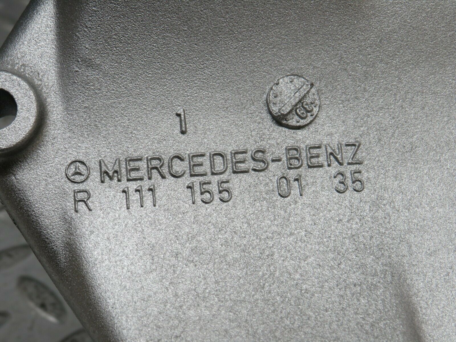 24346 Mercedes-Benz S124 220TE Wagon AC Compressor Support Bracket 1111550135