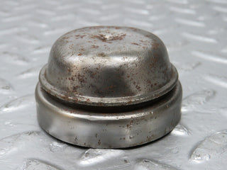 W202 wheel hub locking cap used OEM