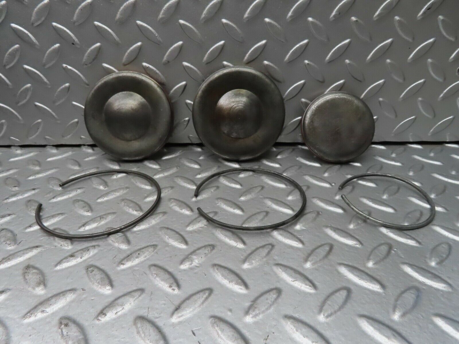 19766 Mercedes-Benz W123 722.122 Automatic Gearbox Pistons Cover Set