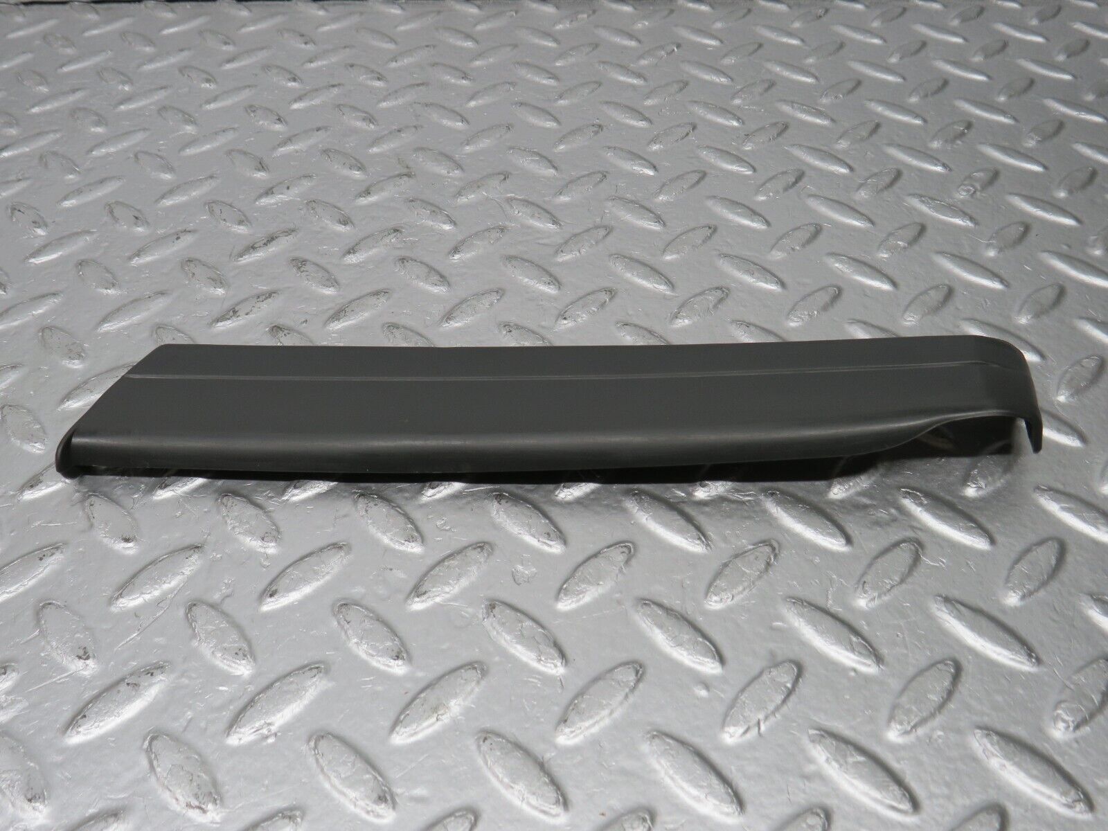 33781 Mercedes-Benz W201 190E 2.0L Front Right Fender Wing Lower Moulding Trim
