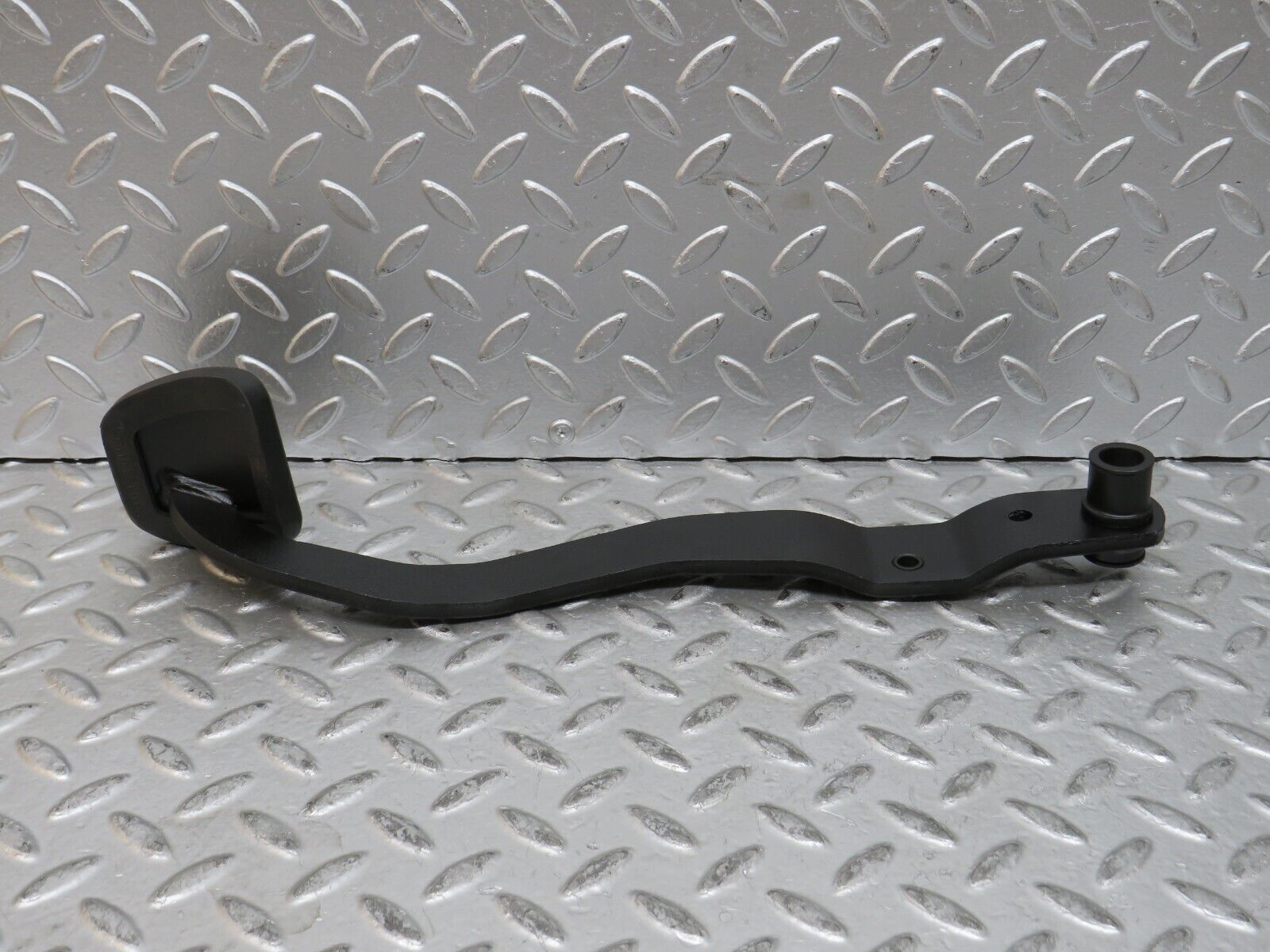 28389 Mercedes-Benz S123 240D Wagon Brake Pedal With Rubber 1102910182