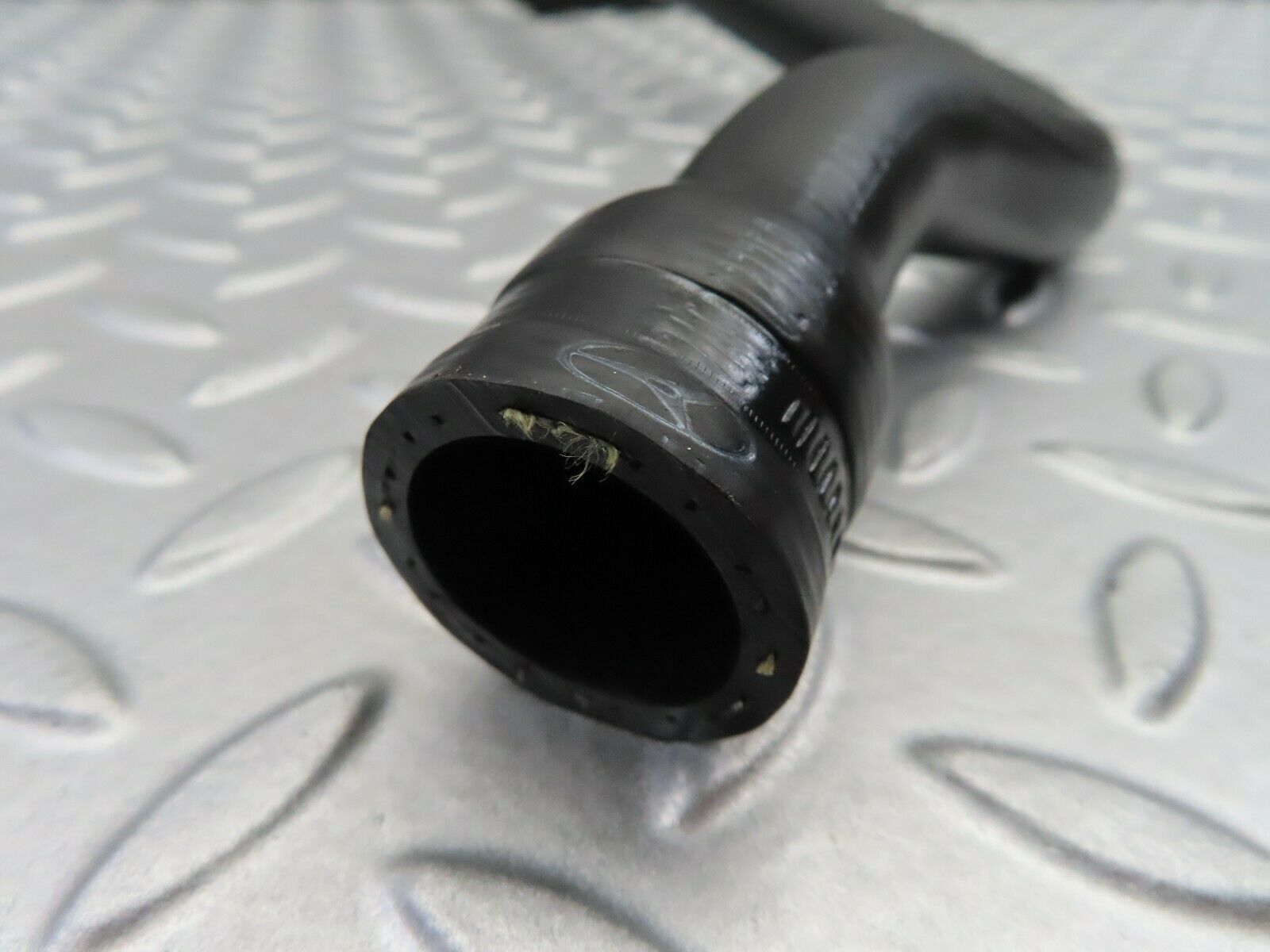 6683 Mercedes-Benz S124 E220 Wagon Radiator Hose 1245002775