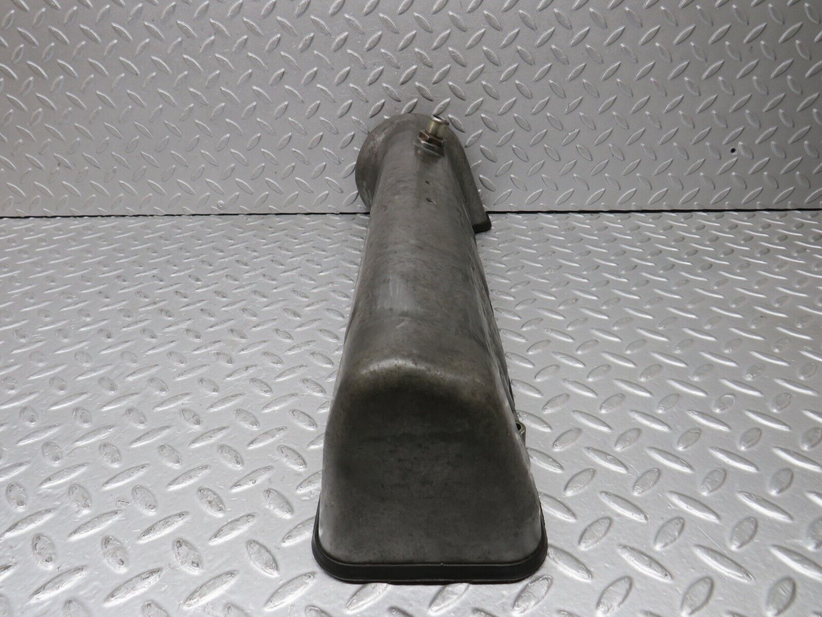 37636 Mercedes-Benz W109 300SEL Cylinder Head Valve Cover Left 1160161805