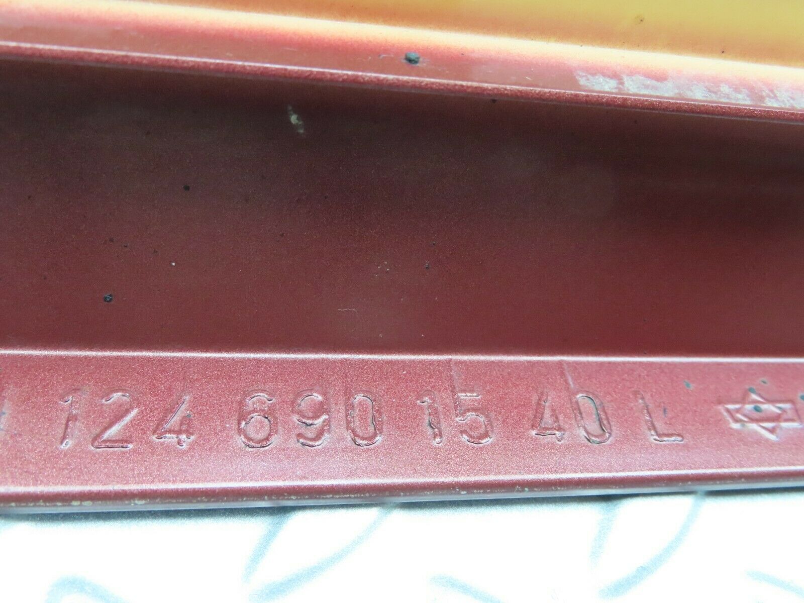 6589 Mercedes-Benz S124 E220 Wagon Front Left Door Lower Trim 1246901540