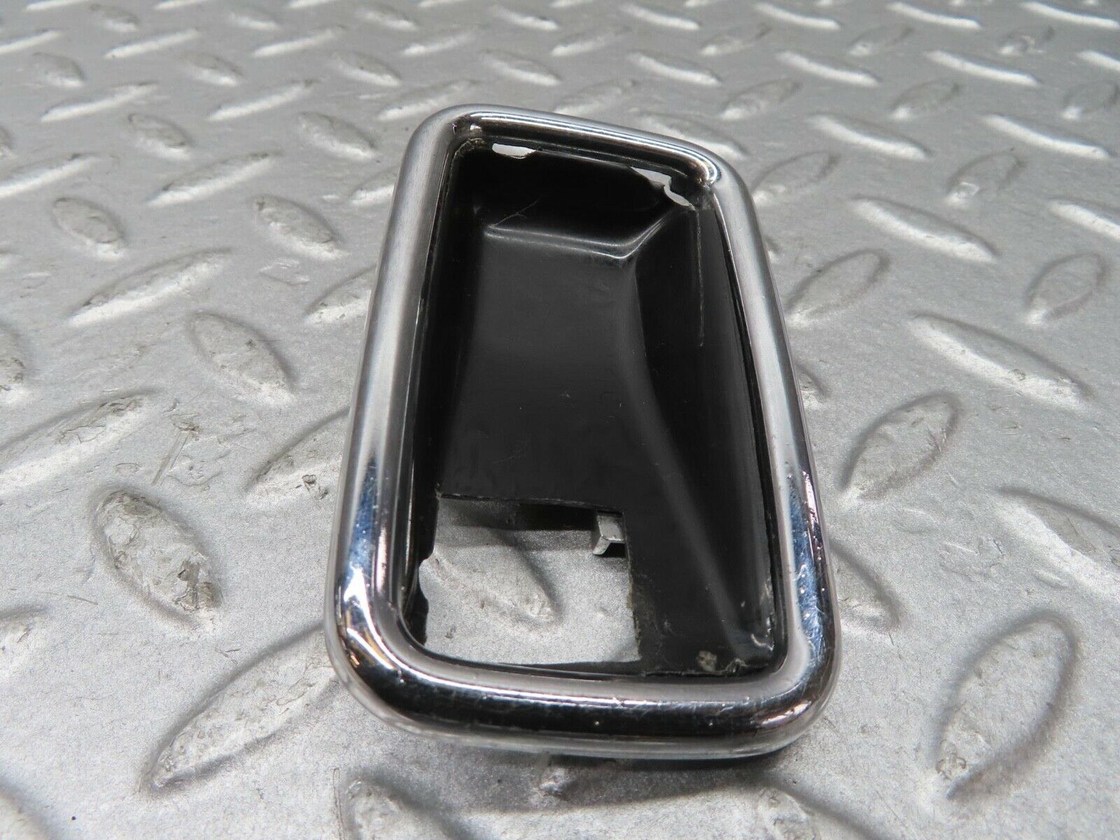 13610 Mercedes-Benz W123 200 Chrome Frame For Door Opener Right 1087660611