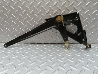 3789 Mercedes-Benz S123 200T Wagon Handbrake Regulator