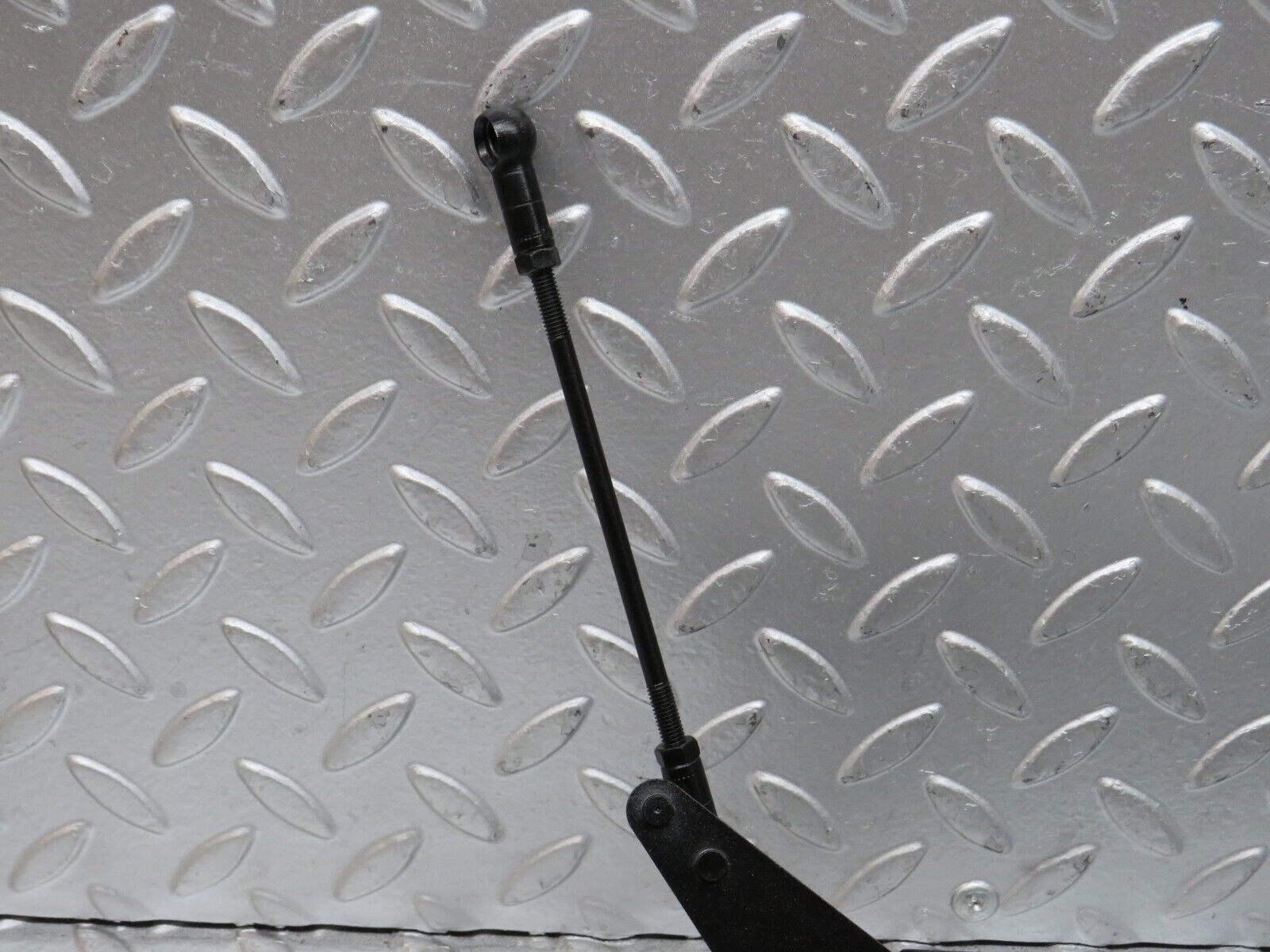 28443 Mercedes-Benz S123 240D Wagon Throttle Linkage