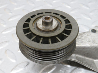 34146 Mercedes-Benz W124 260E Engine Cooling Fan Clutch Bracket 1032050805