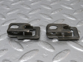 34131 Mercedes-Benz W124 260E Fuel Injector Bracket 2x