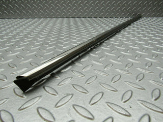 3335 Mercedes-Benz W115 220D Centre Door Chrome Trim Front Right