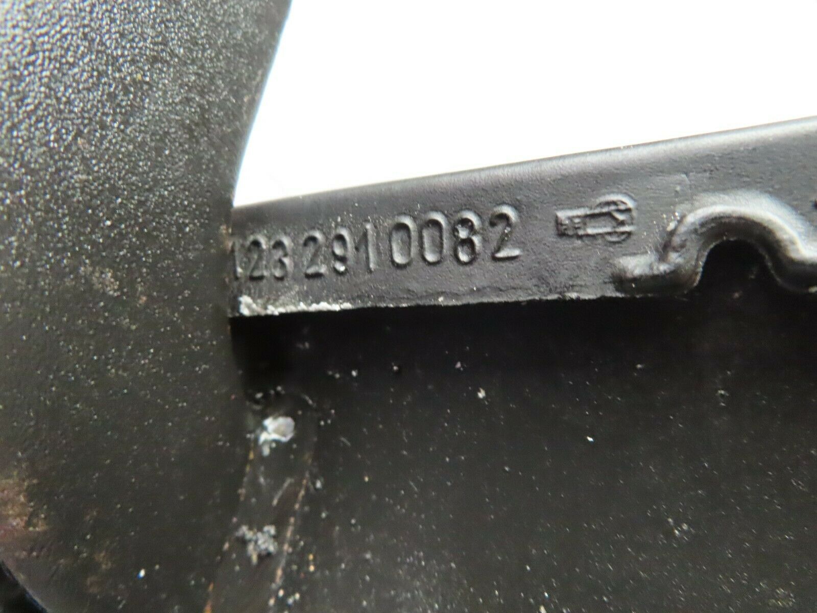 5493 Mercedes-Benz W124 230E Brake Pedal With Rubber