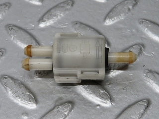 W202 windscreen washer valve used OEM
