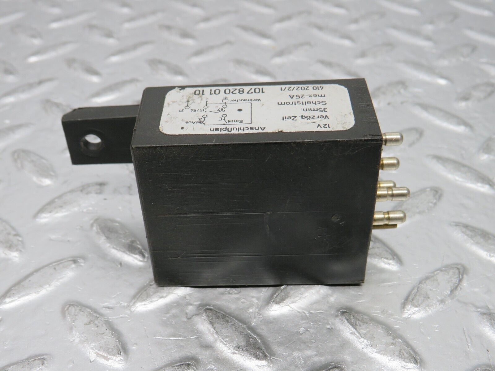 0136 Mercedes-Benz W116 350SE Heated Window Relay 1078200110