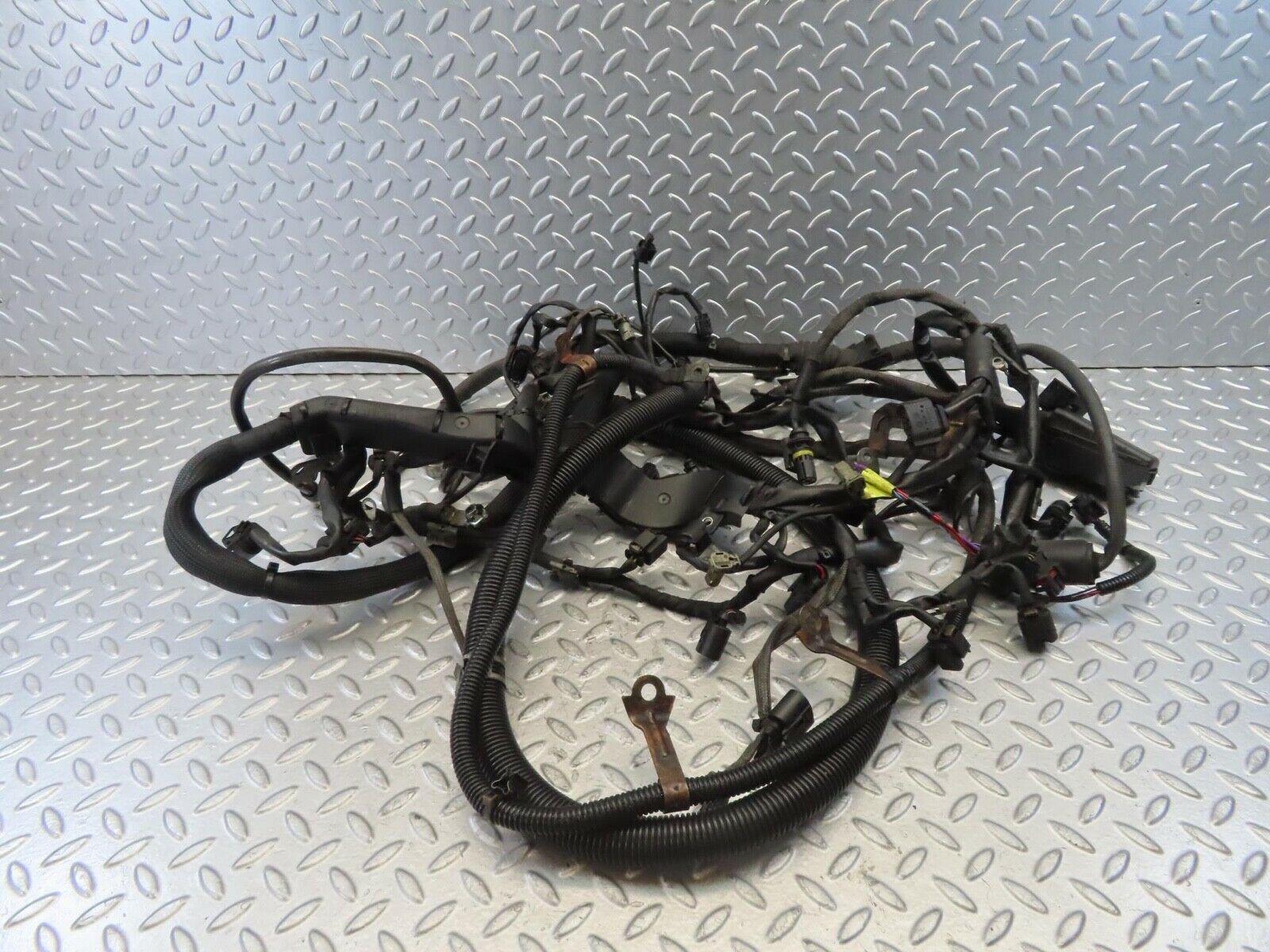 11611 Mercedes-Benz W221 S320 Front Engine Wire Wiring Harness 0005462980